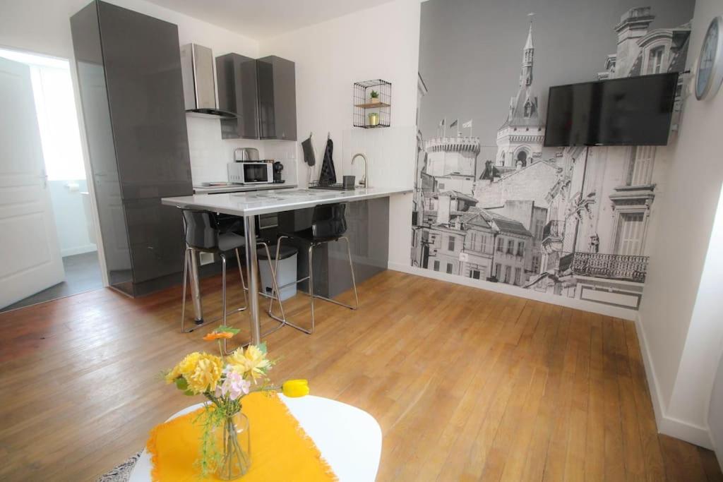 Le Pastel - Grand Studio Renove Angoulême Extérieur photo